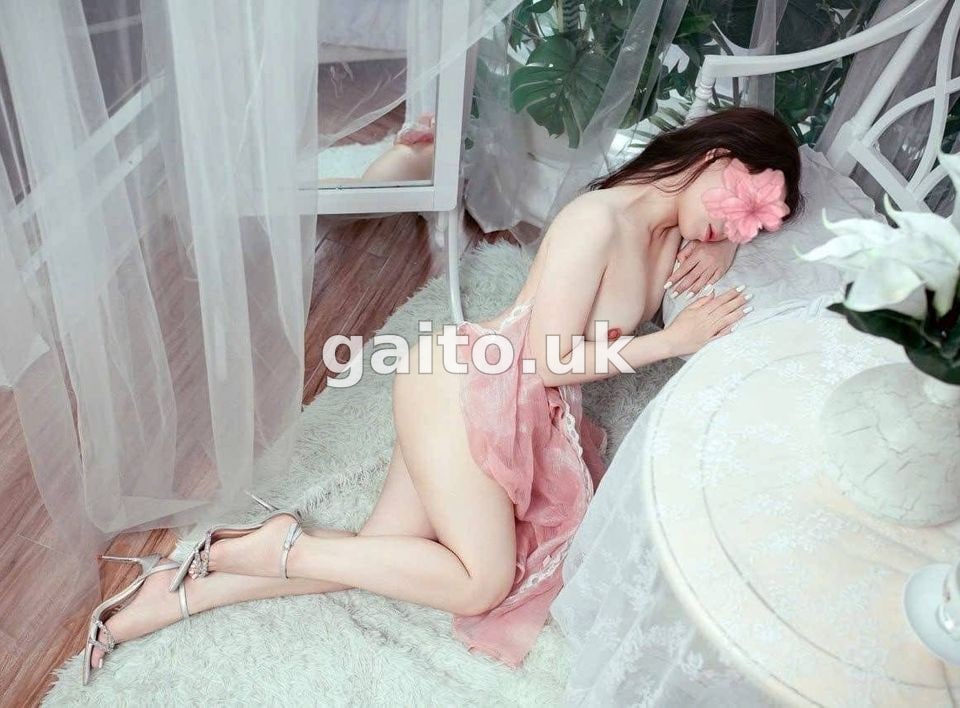 Nami - Em gái Loli Dễ Thương Mông To