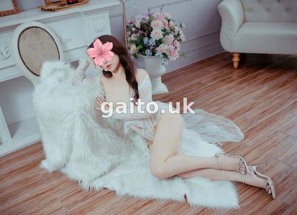 Nami - Em gái Loli Dễ Thương Mông To