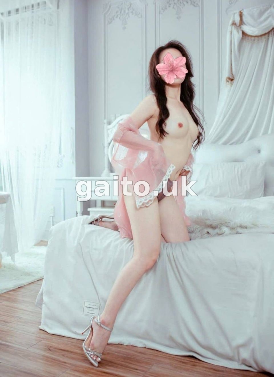 Nami - Em gái Loli Dễ Thương Mông To