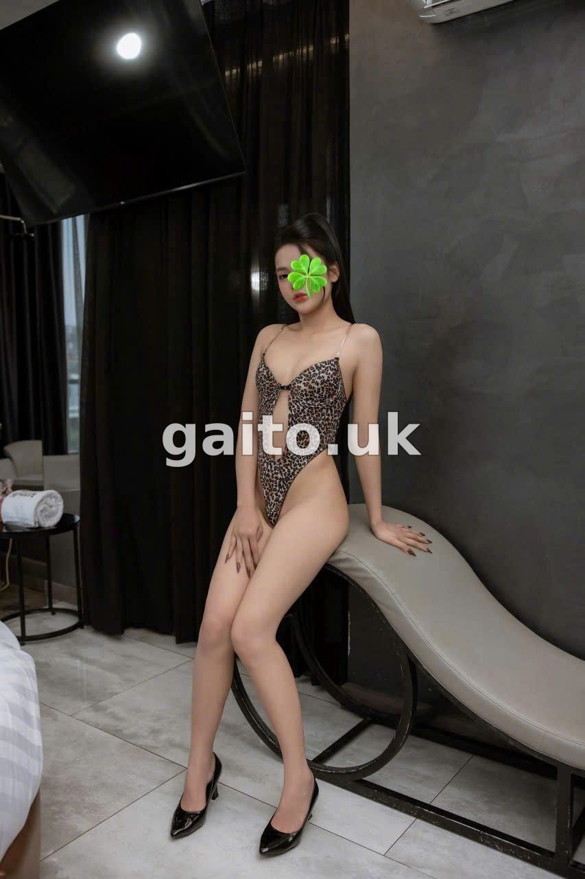 LINH ĐAN - NON TƠ, SIÊU DỄ THƯƠNG