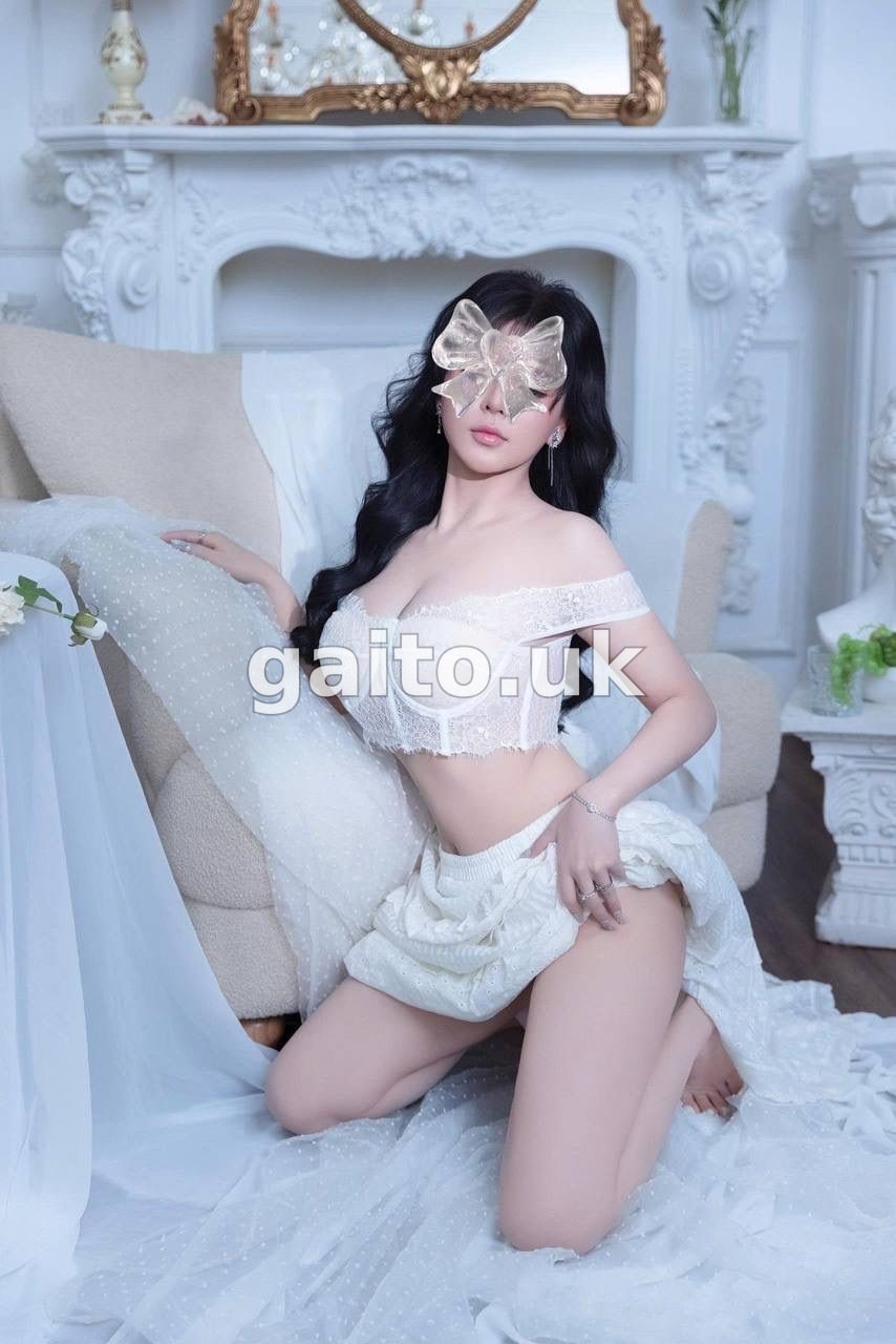 NHI KEM CỰC XINH VIP CHÂN ÁI LÀ ĐÂY