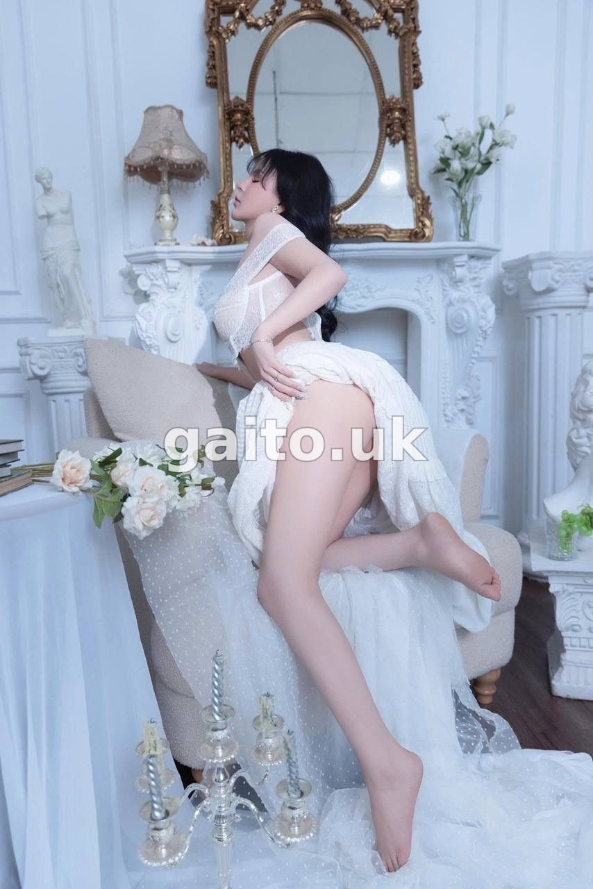 NHI KEM CỰC XINH VIP CHÂN ÁI LÀ ĐÂY