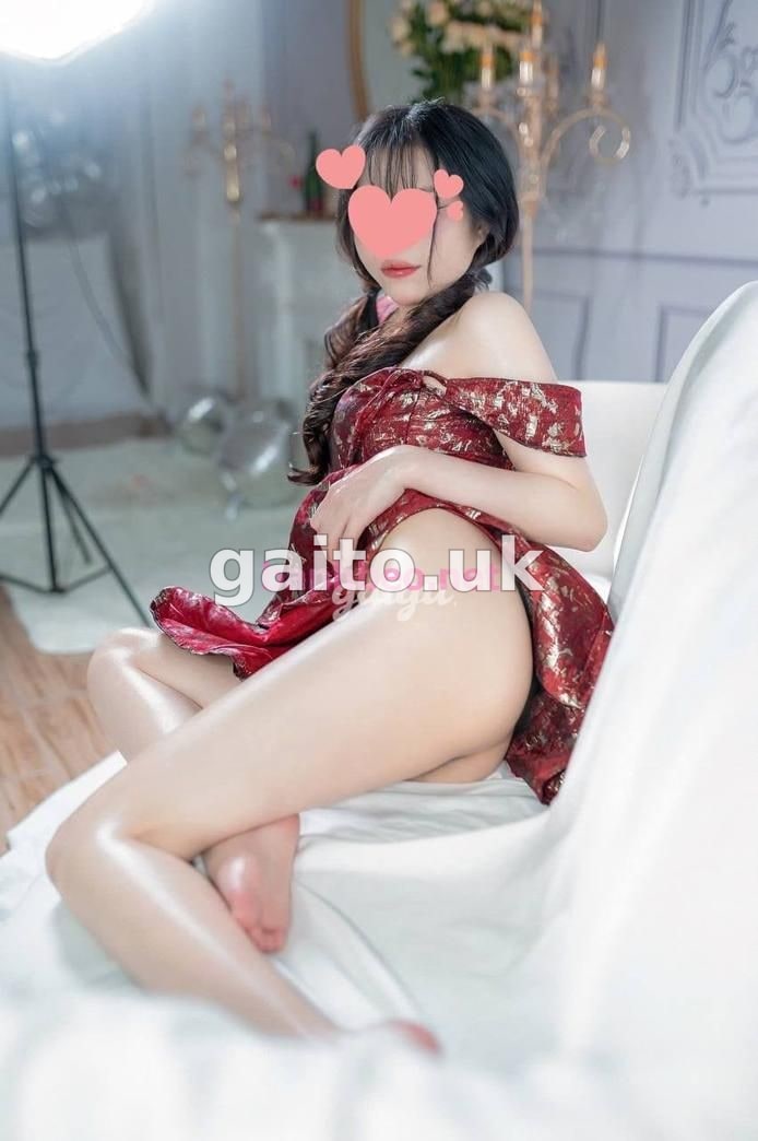 Linh đan trẻ chunh xinh đẹp