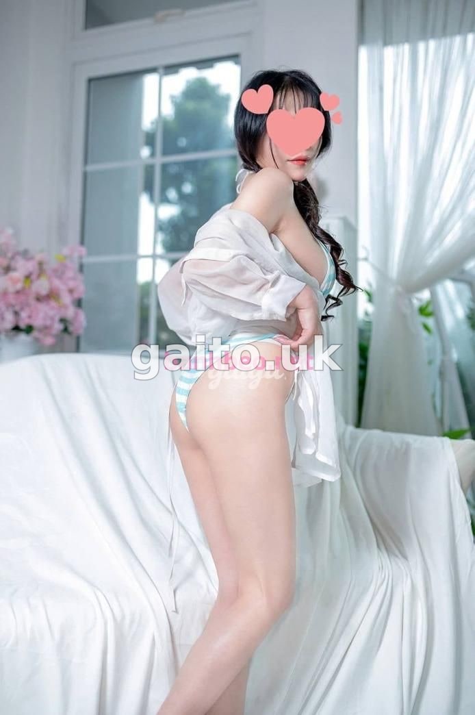Linh đan trẻ chunh xinh đẹp