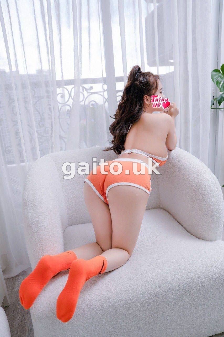 HẢI YẾN EM GÁI XINH XẮN, VÚ REAL, BÚ BÓP SƯỚNG NHƯ NGƯỜI YÊU