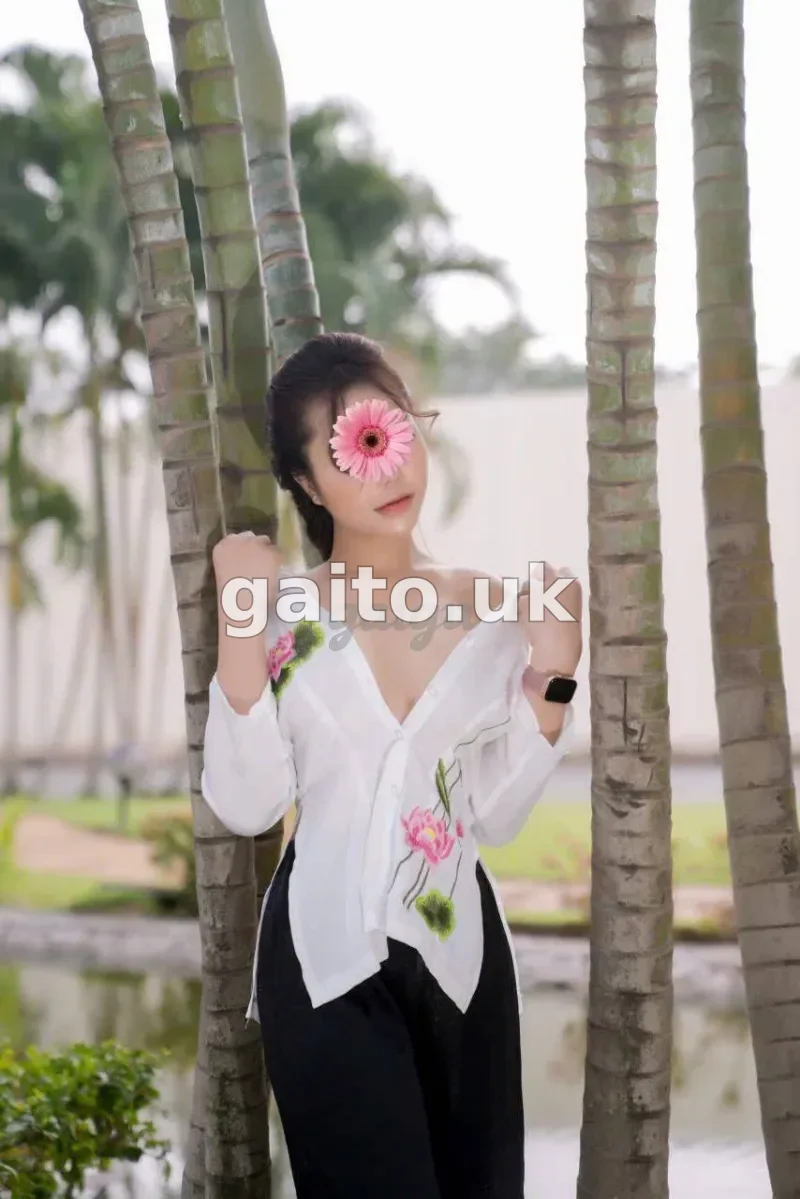 THIÊN THẦN UYÊN MIZURI VÚ BÍM CỰC ĐẸP MẶT CỰC XINH