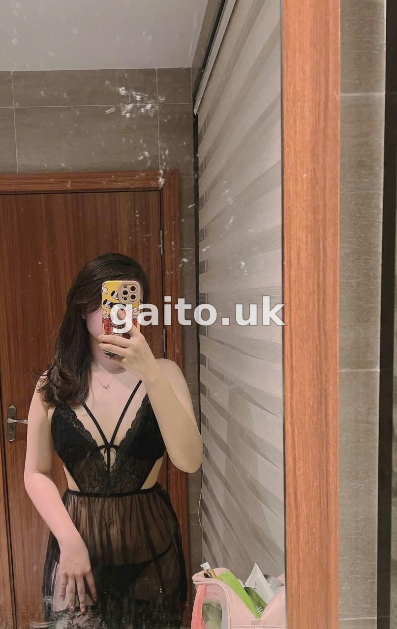 HÓT HA NA _ GIRL XINH MẶT CỰC DÂM RÊN LA ĐỦ TƯ THẾ