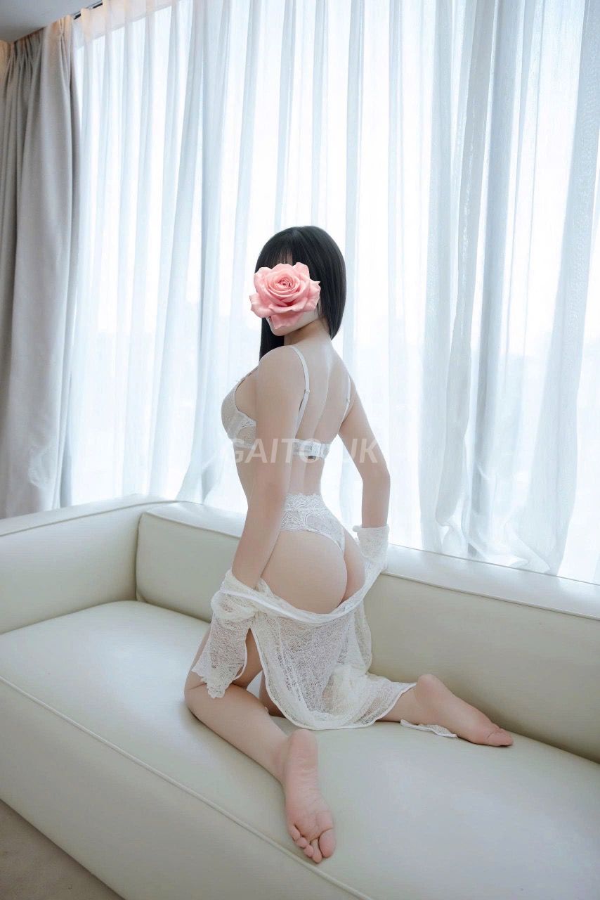 ✅ Linh Anh ✅ Da Trắng, Mặt Xinh, Body Đẹp Từng Centimet