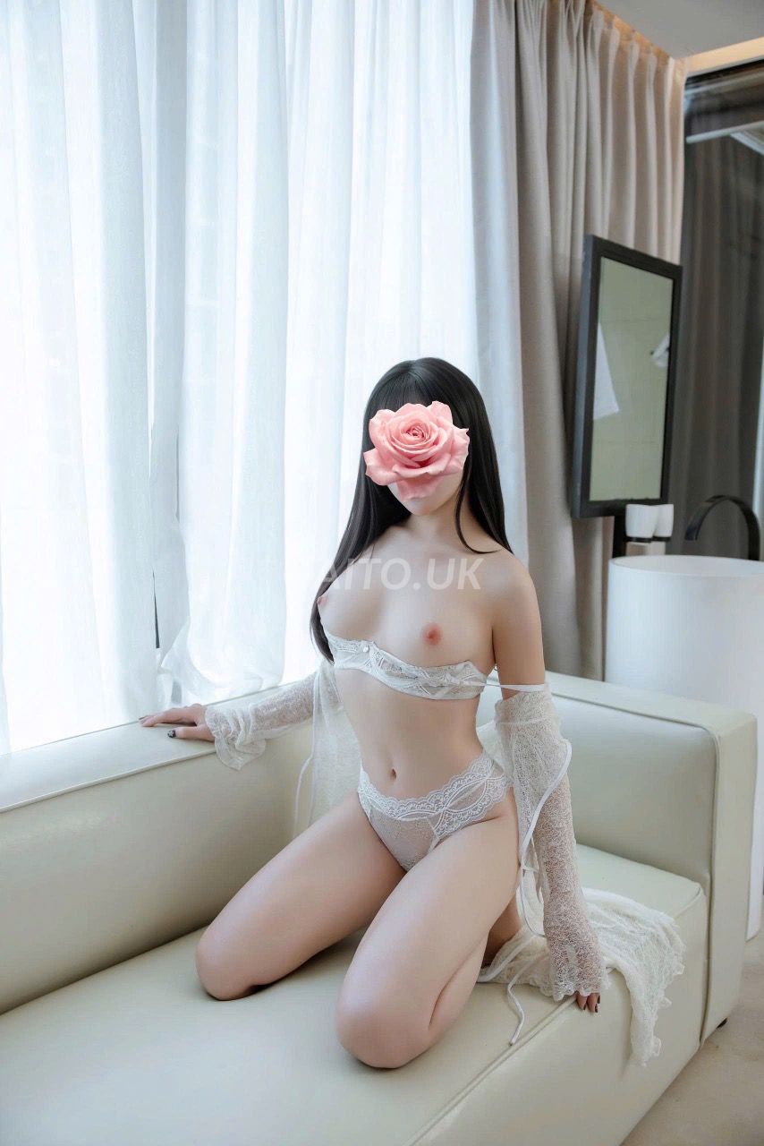 ✅ Linh Anh ✅ Da Trắng, Mặt Xinh, Body Đẹp Từng Centimet