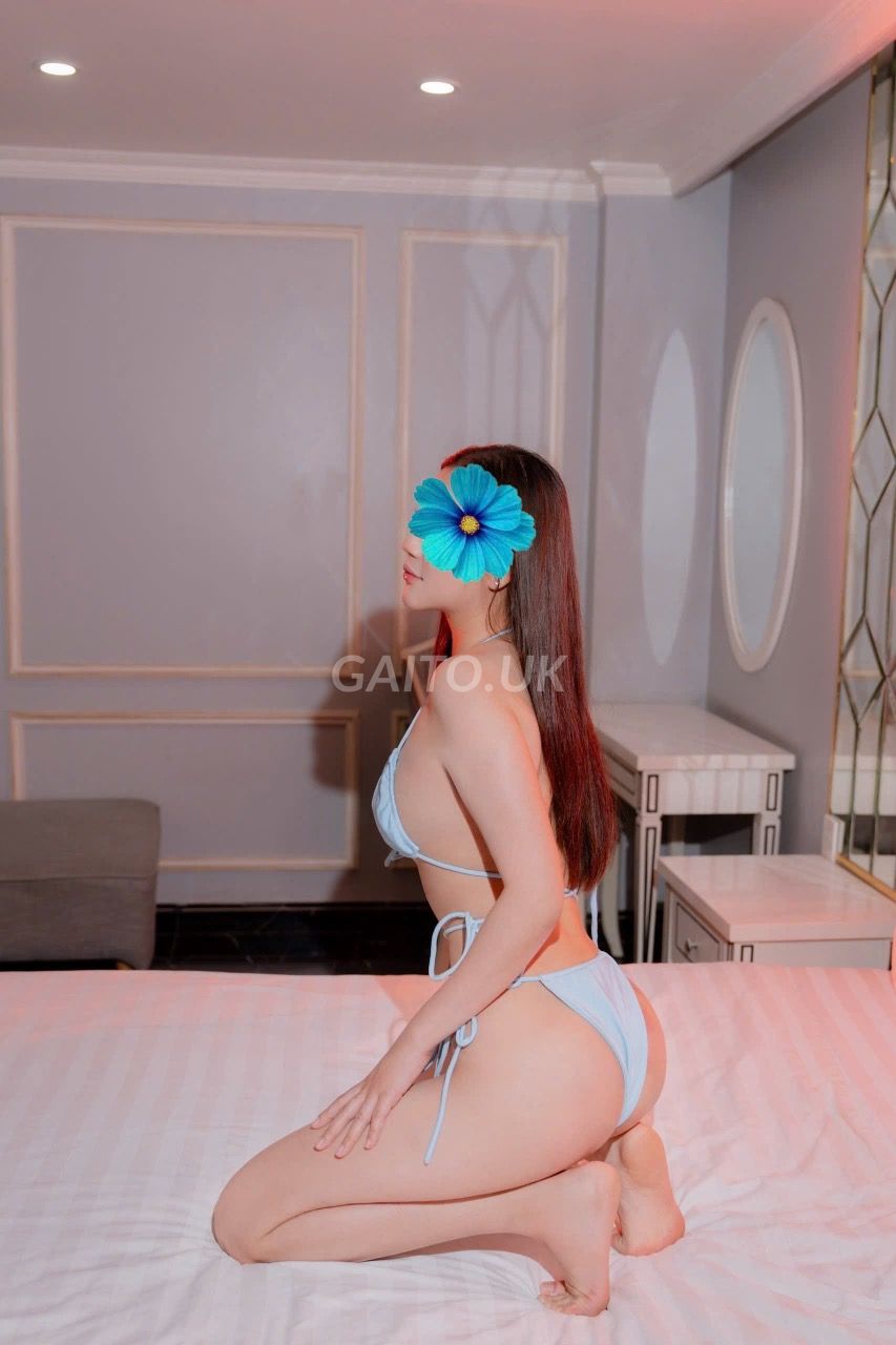 Bé Moon - Biết Massage- cao ráo, mặt xinh, làm tình giỏi