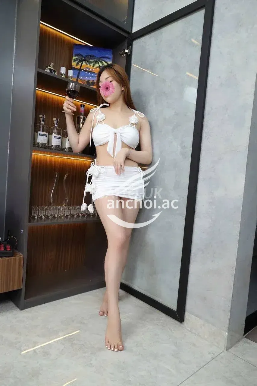 HUYỀN ANH-NHÌN LÀ MÊ, GẶP LÀ NGHIỀN.