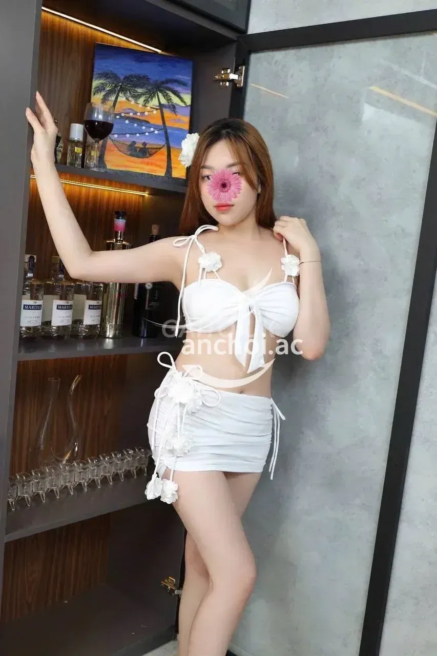 HUYỀN ANH-NHÌN LÀ MÊ, GẶP LÀ NGHIỀN.
