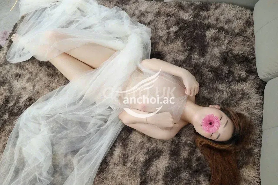 HUYỀN ANH-NHÌN LÀ MÊ, GẶP LÀ NGHIỀN.