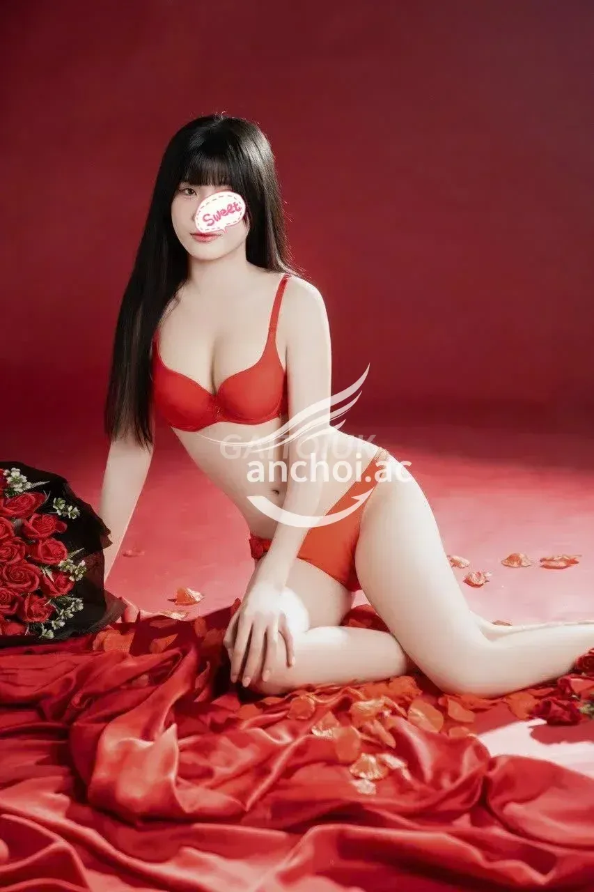 Châu Châu - Em Gái Non Tơ Ngoan,Mặt Baby Cute_BODDY GỢI CẢM