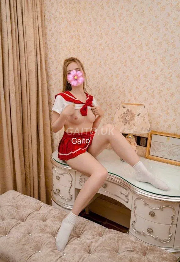Triệu Vy Ngoan Hiền❤️Phục Vụ Chu Đáo❤️Dáng Xinh Mặt Đẹp❤️Thân Hình Đẹp Mê Mẫn