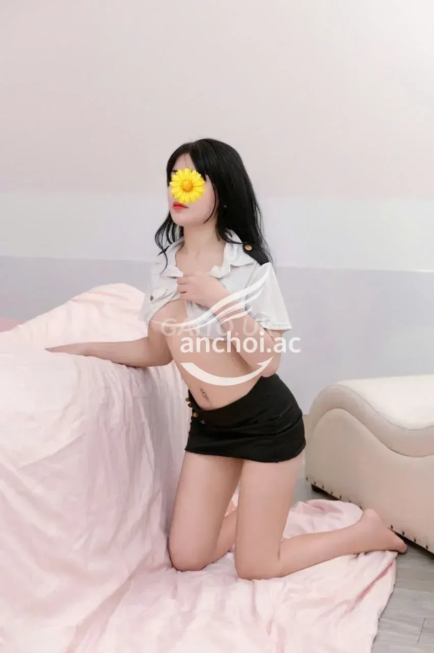 Em Gái SuLi-body nóng bỏng,quyến rũ