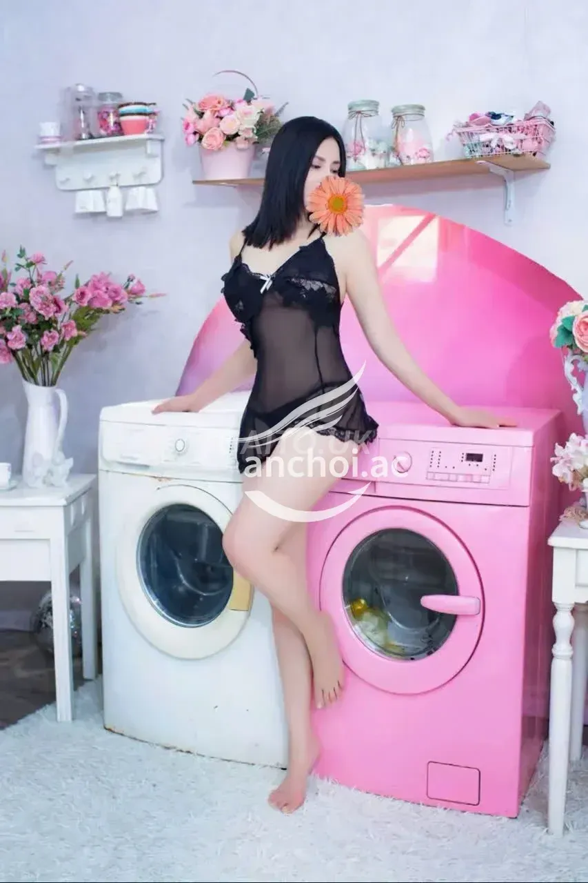  *HÀNG MỚI*TINA VÚ TO - DA TRẮNG XINH DÂM - TÌNH CẢM - NGỌT NGÀO - LÀM TÌNH PHÊ 