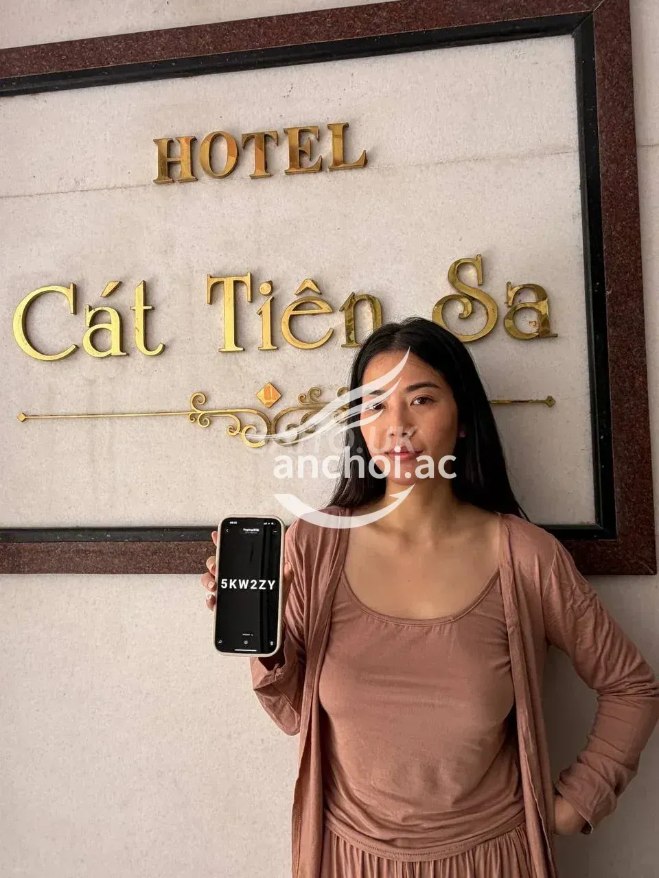 BÉ LUCKY DÁNG CHUẨN MỚI ĐI LÀM LẦN ĐẦU 