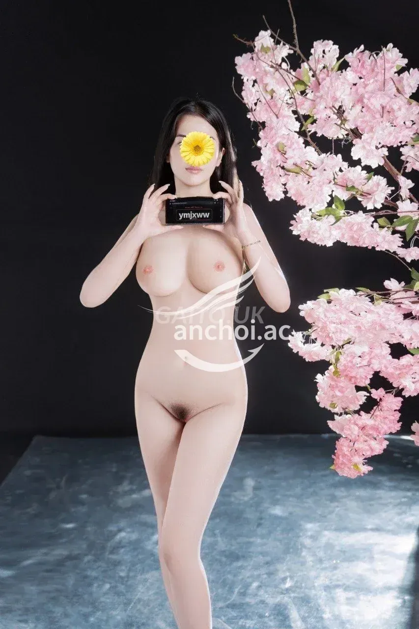 BÉ LUCKY DÁNG CHUẨN MỚI ĐI LÀM LẦN ĐẦU 