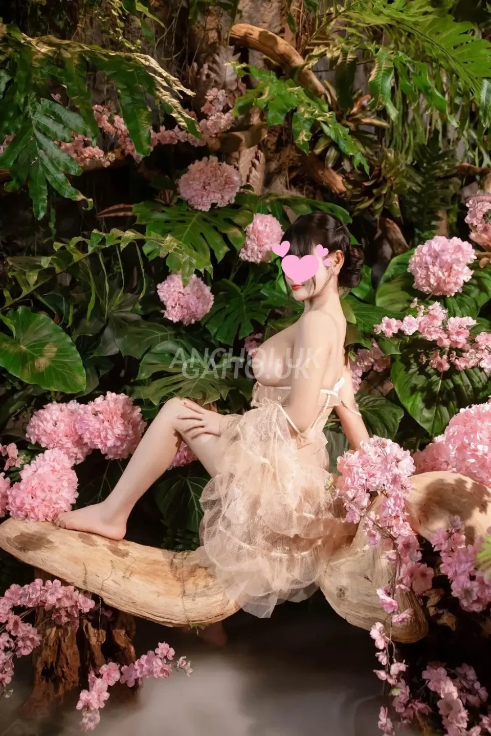 Trà My💋Gái Ngoan Xinh Vú Bự Phục Phụ Như Người Yêu Luôn