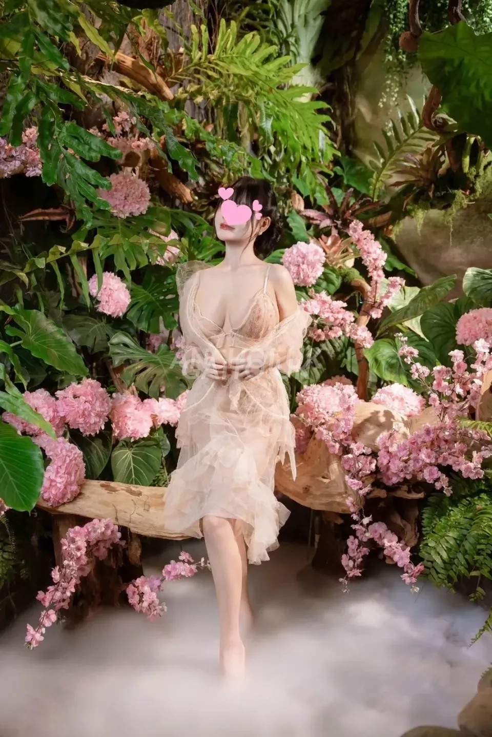 Trà My💋Gái Ngoan Xinh Vú Bự Phục Phụ Như Người Yêu Luôn