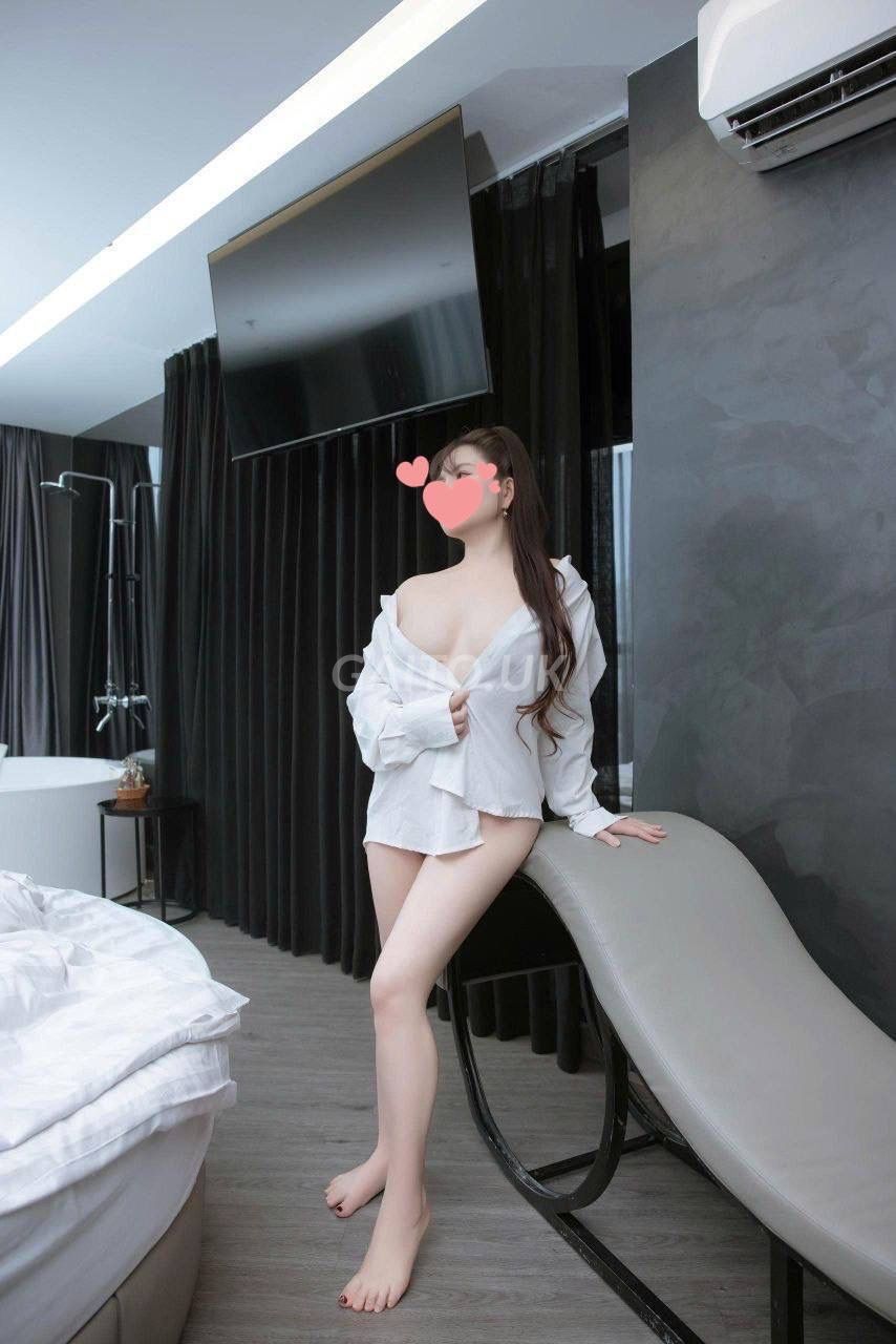 KIM NGÂN BABY CÂN MỌI CUỘC CHƠI