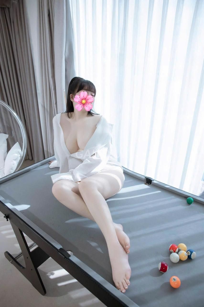 MIA LÊ - BABY XINH XẮN CHIỀU KHÁCH NHƯ BẠN TRAI THẬT LUÔN