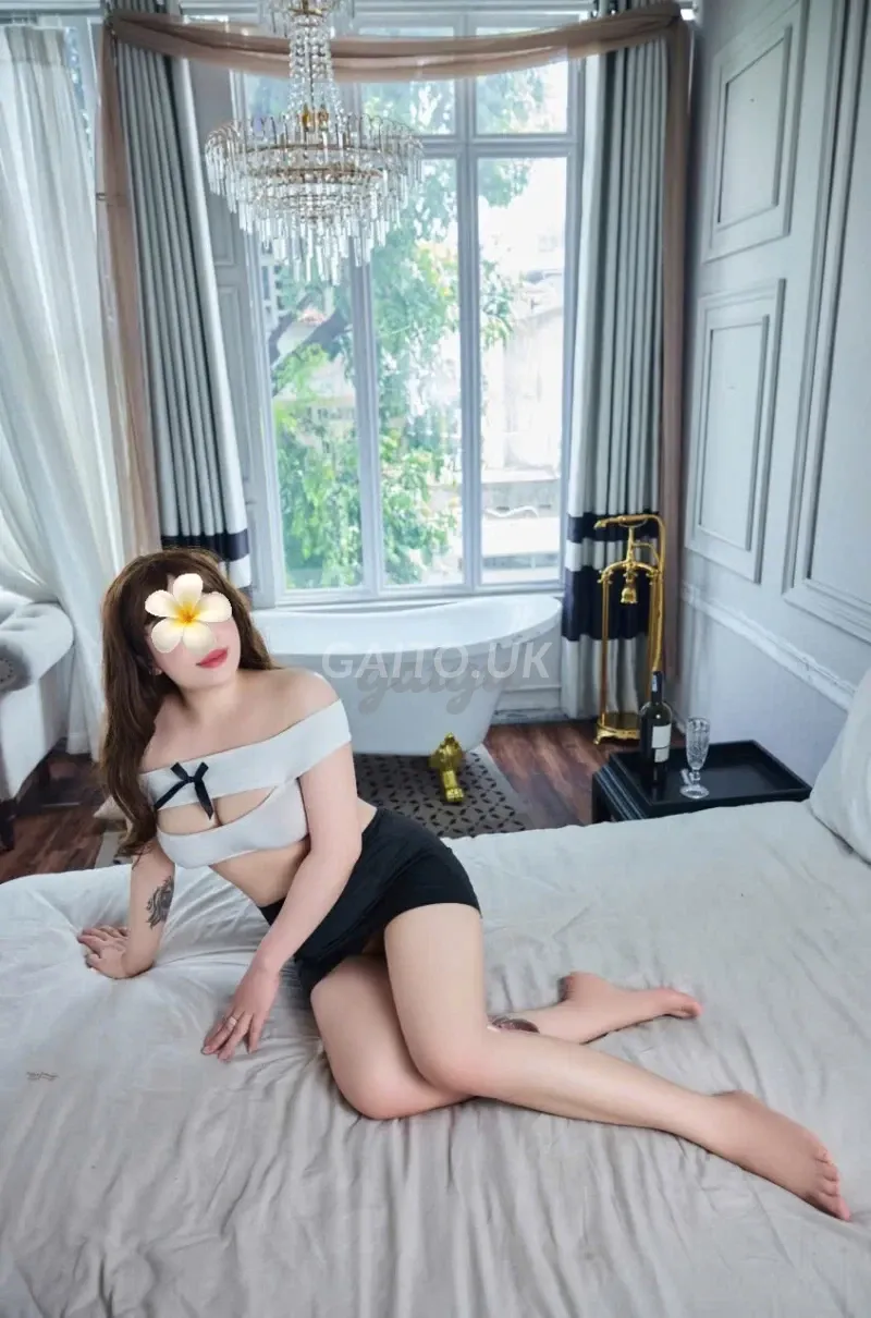 Phan Kim liên: BODY ĐẸP, MẶT XINH BABY VÀ SANG TRỌNG