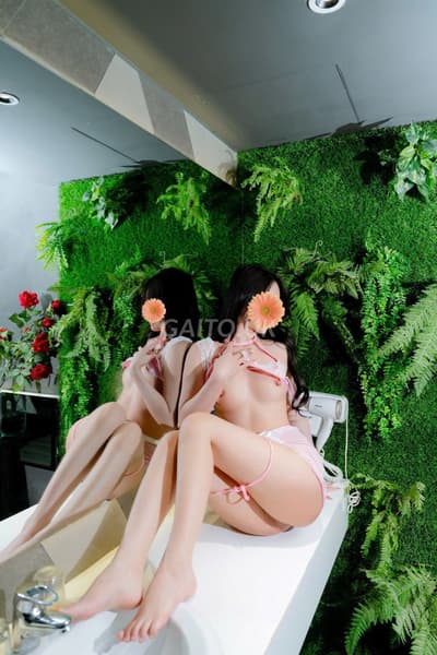 ANNA - BÉ ĐIỆU XINH XẮN DỄ THƯƠNG, CHIỀU KHÁCH