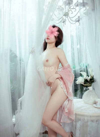 Nami - Em gái Loli Dễ Thương Mông To