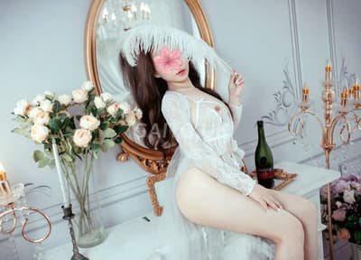 Nami - Em gái Loli Dễ Thương Mông To
