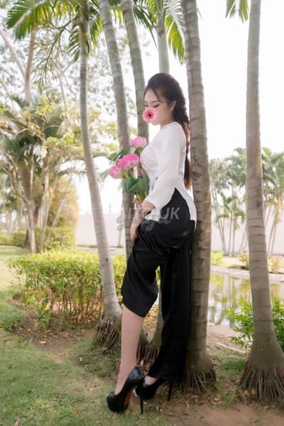 THIÊN THẦN UYÊN MIZURI VÚ BÍM CỰC ĐẸP MẶT CỰC XINH