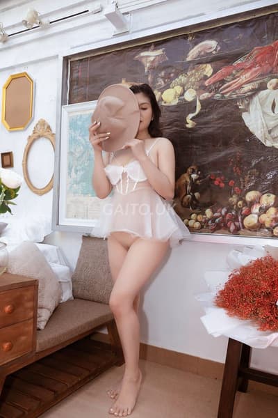 ÁI VY- EM GÁI MIỀN TÂY MỘC MẠC ĐÁNG YÊU