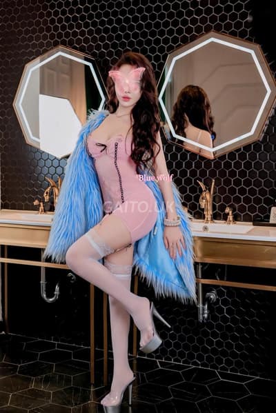Siêu mẫu_Ái Nhi_mặt cực xinh đẹp dáng cao mình dây, làm tình rất phê