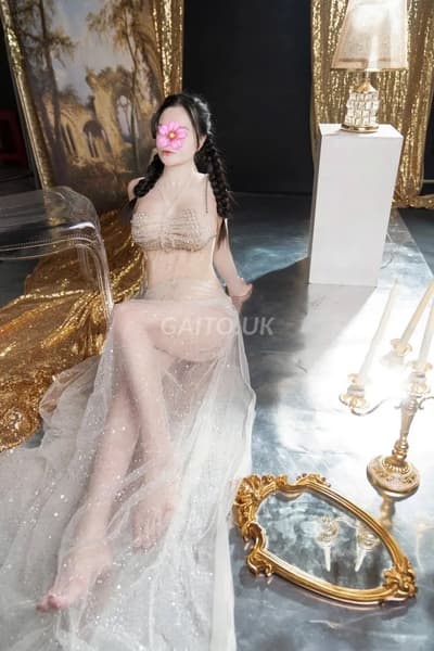 Linh Chi Ngoan Hiền❤️Phục Vụ Chu Đáo❤️Dáng Xinh Mặt Đẹp❤️Thân Hình Đẹp Mê Mẫn
