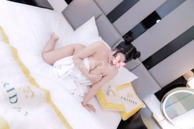 GÁI NON MIỀN TÂY TRANG BỐNG 2k7 DÁNG CHUPPI_ VÚ SIÊU KHỦNG , MÔNG TO , BÓP RẤT P