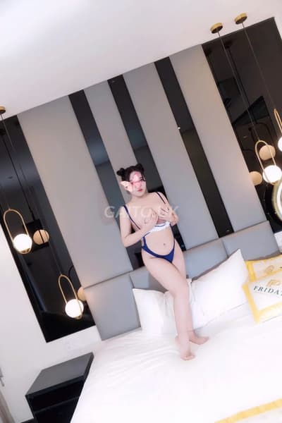 GÁI NON MIỀN TÂY TRANG BỐNG 2k7 DÁNG CHUPPI_ VÚ SIÊU KHỦNG , MÔNG TO , BÓP RẤT P