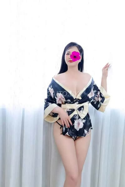 GÁI DÂM THẢO MI_ BODDY GỢI CẢM KHUÔN MẶT XINH SẮN LÀM TÌNH BAO PHÊ