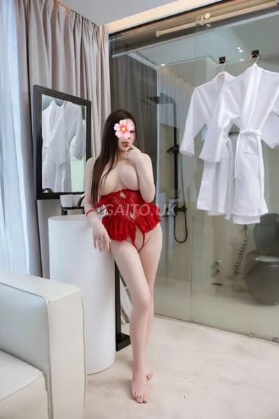 TIỂU MY -  NGỰC TO, BƯỚM NGON  - SV BAO PHÊ