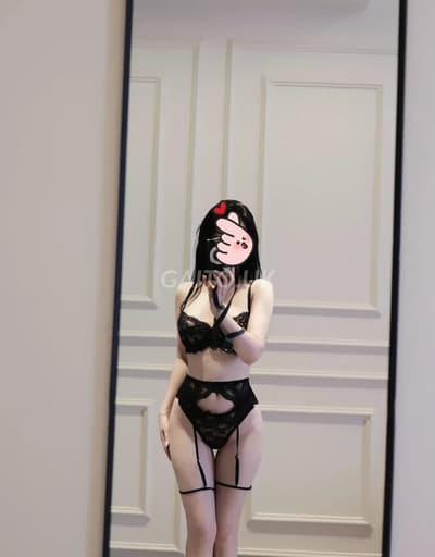 HOT GIRL MINH CHÂU_ ĐẸP TỰA THIÊN THÂN_BODY GỢI CẢM SEXY THẬT KO THỂ CẦM LÒNG