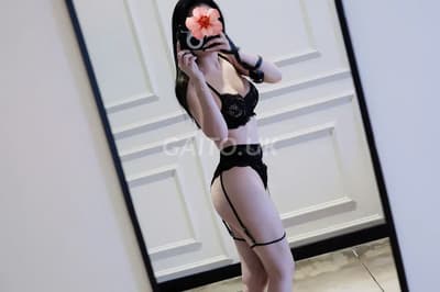 HOT GIRL MINH CHÂU_ ĐẸP TỰA THIÊN THÂN_BODY GỢI CẢM SEXY THẬT KO THỂ CẦM LÒNG