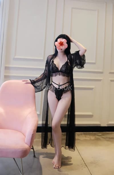 HOT GIRL MINH CHÂU_ ĐẸP TỰA THIÊN THÂN_BODY GỢI CẢM SEXY THẬT KO THỂ CẦM LÒNG