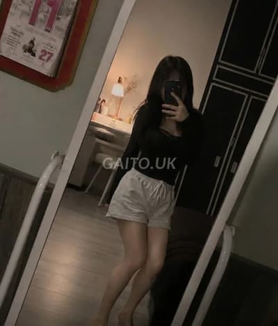 New Hot✅ Ni ni gái xinh non tơ_ sạch sẽ thơm tho 