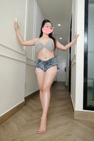Trà My- em hàng ngon với kỉ năng điêu luyện!!!