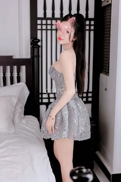 HÀ MY CHÂN DÀI 1m68 _ chuẩn mẫu mặt xinh _ thái độ ngoan yêu hàng họ nét căng_ c