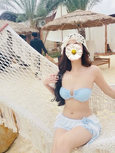 Ngọc Tiền - Mình Dây Chân Dài Massage Cực Phê
