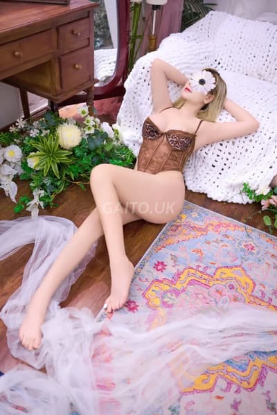 Thủy Tiên cực phẩm gái xinh vú bím hồng hào chịch cực phê