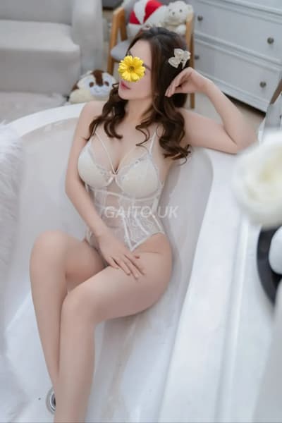 NGỌC TRINH ⭐️ GÁI XINH VÚ KHỦNG ⭐️ CHỊCH SƯỚNG TÊ TÁI