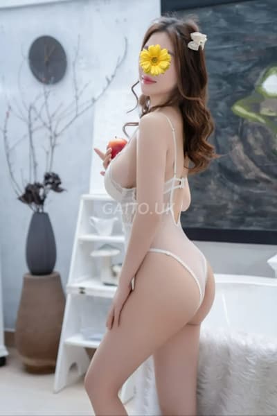 NGỌC TRINH ⭐️ GÁI XINH VÚ KHỦNG ⭐️ CHỊCH SƯỚNG TÊ TÁI