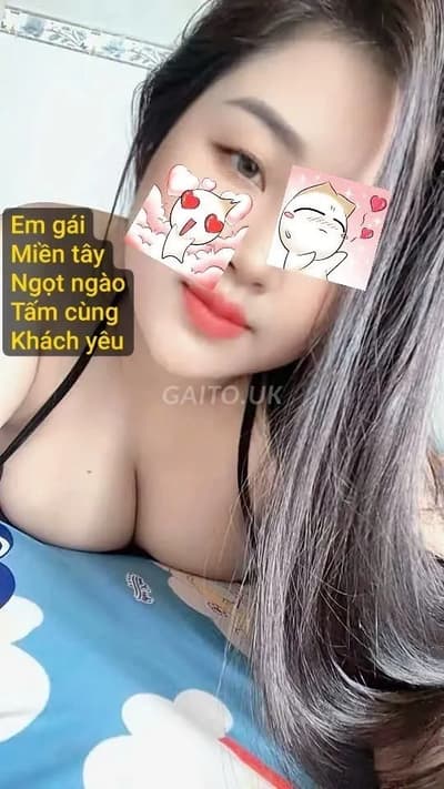 Thùy Trang Hàng mới làm tình nghệ thuật chiều khách hết mình